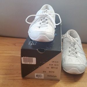 Kaepa Stellarlyte Shoe

cheer